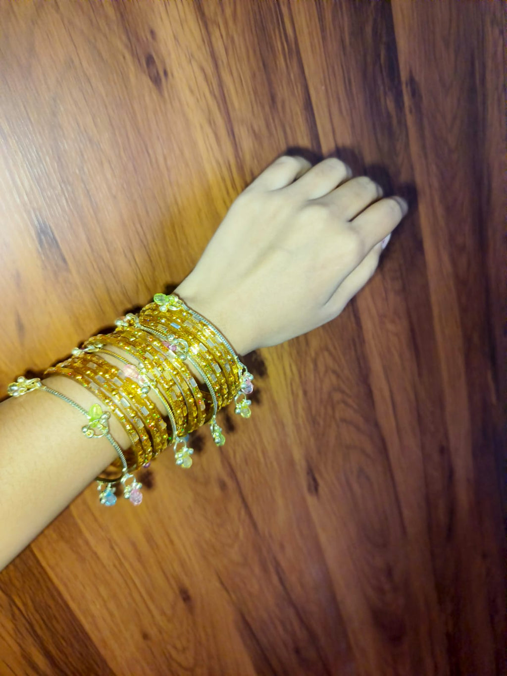 Elegant Golden  Bangles Set