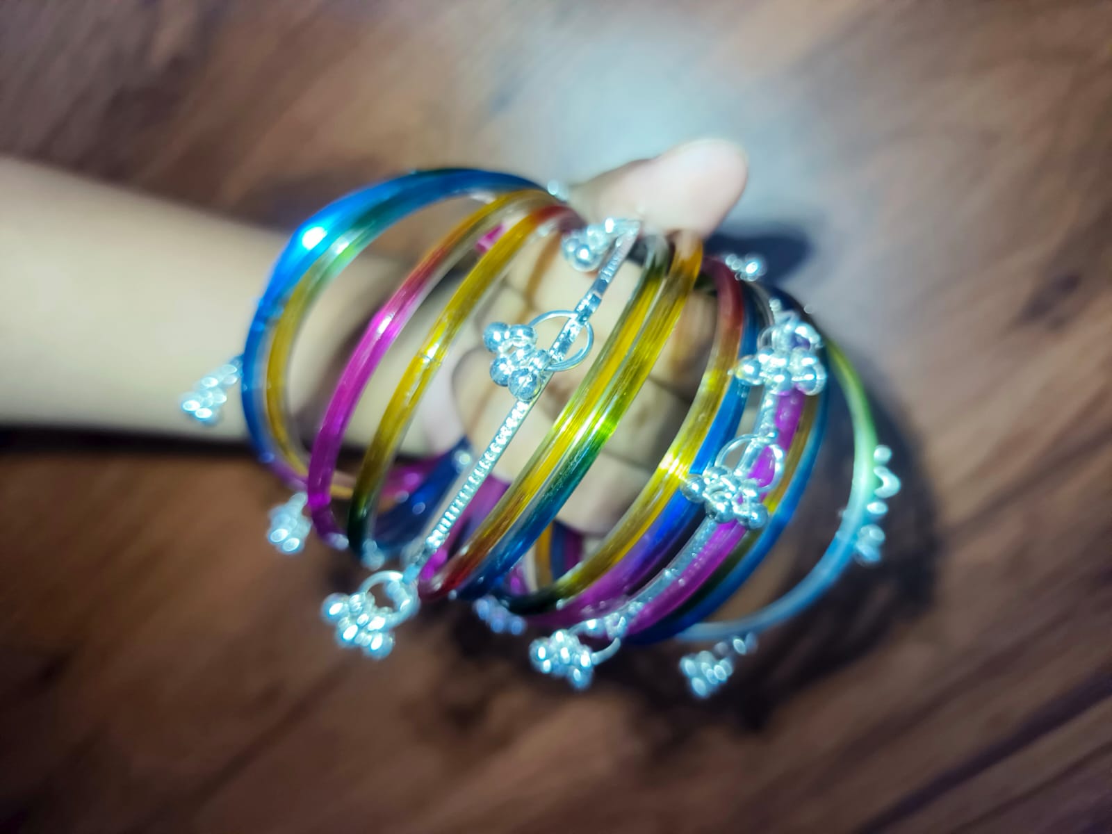 Multicolor Designer Glass Bangles set