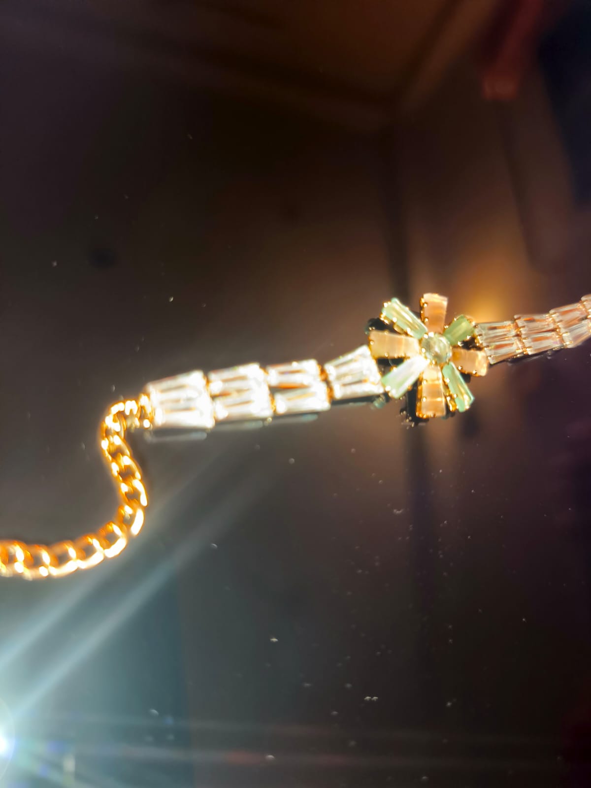 Elegant flower link bracelet for women