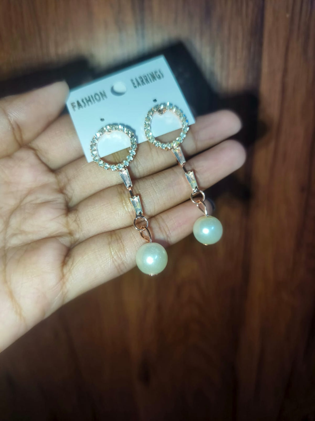 Chic Crystal Pearl Earrings