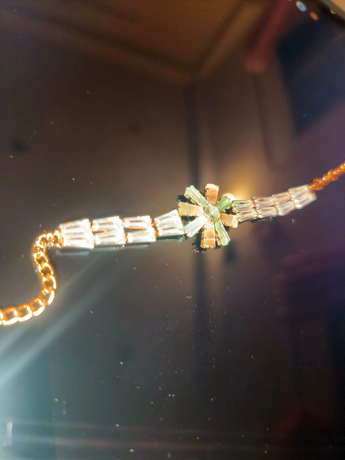 Elegant flower link bracelet for women